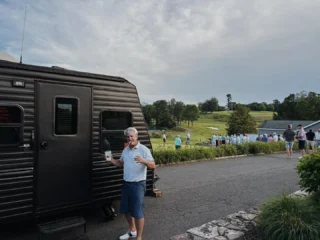 Instagram post from mobilecigarcade. This post is in position 1.